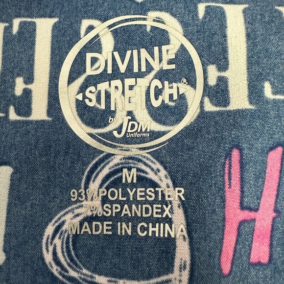Divine Stretch Scrub Top Multi Love Faith Blessed Print V-Neck Short Sleeve M JD - Picture 6 of 12
